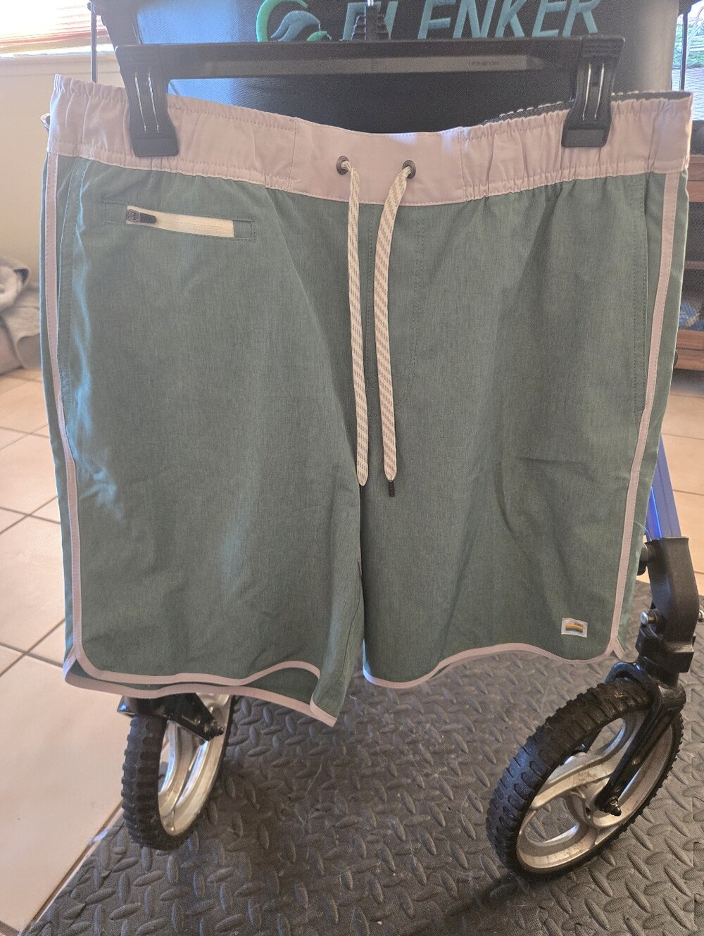 Vouri Banks Shorts Like New